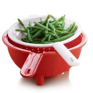 NWT Tupperware Colander Set